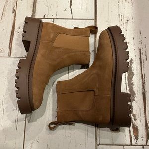 Brown Cheslea Boot